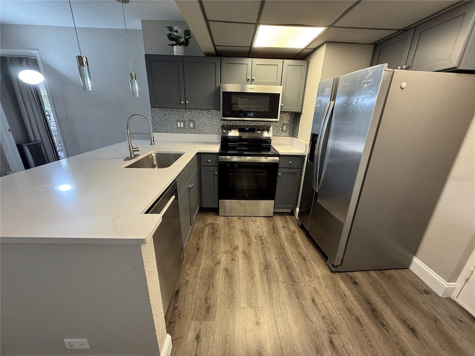 Listing photo id 33 for 151 Washington Street 321