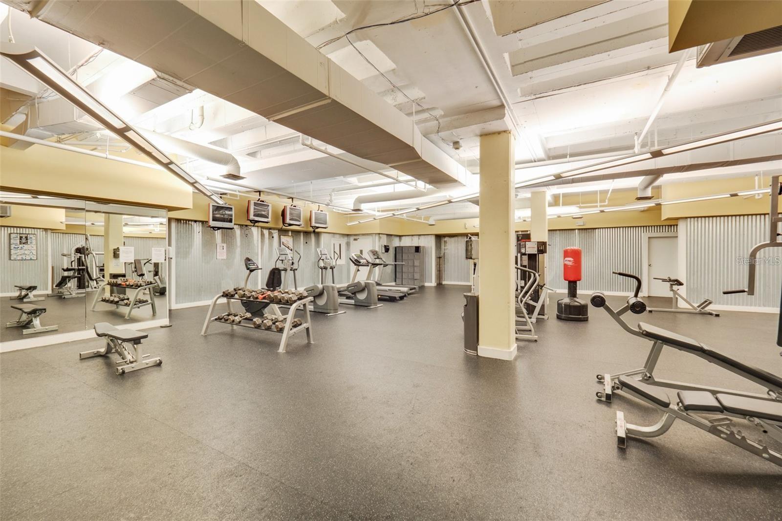 Listing photo id 40 for 151 Washington Street 321