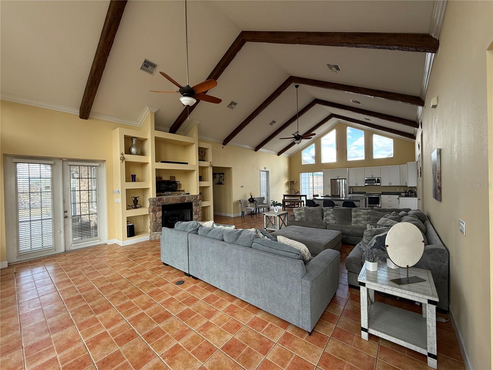 Image 4 of 18 For 186 Bear Pointe Drive