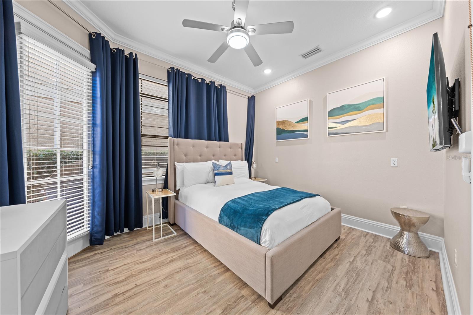 Image 17 of 98 For 785 Golden Bear Drive