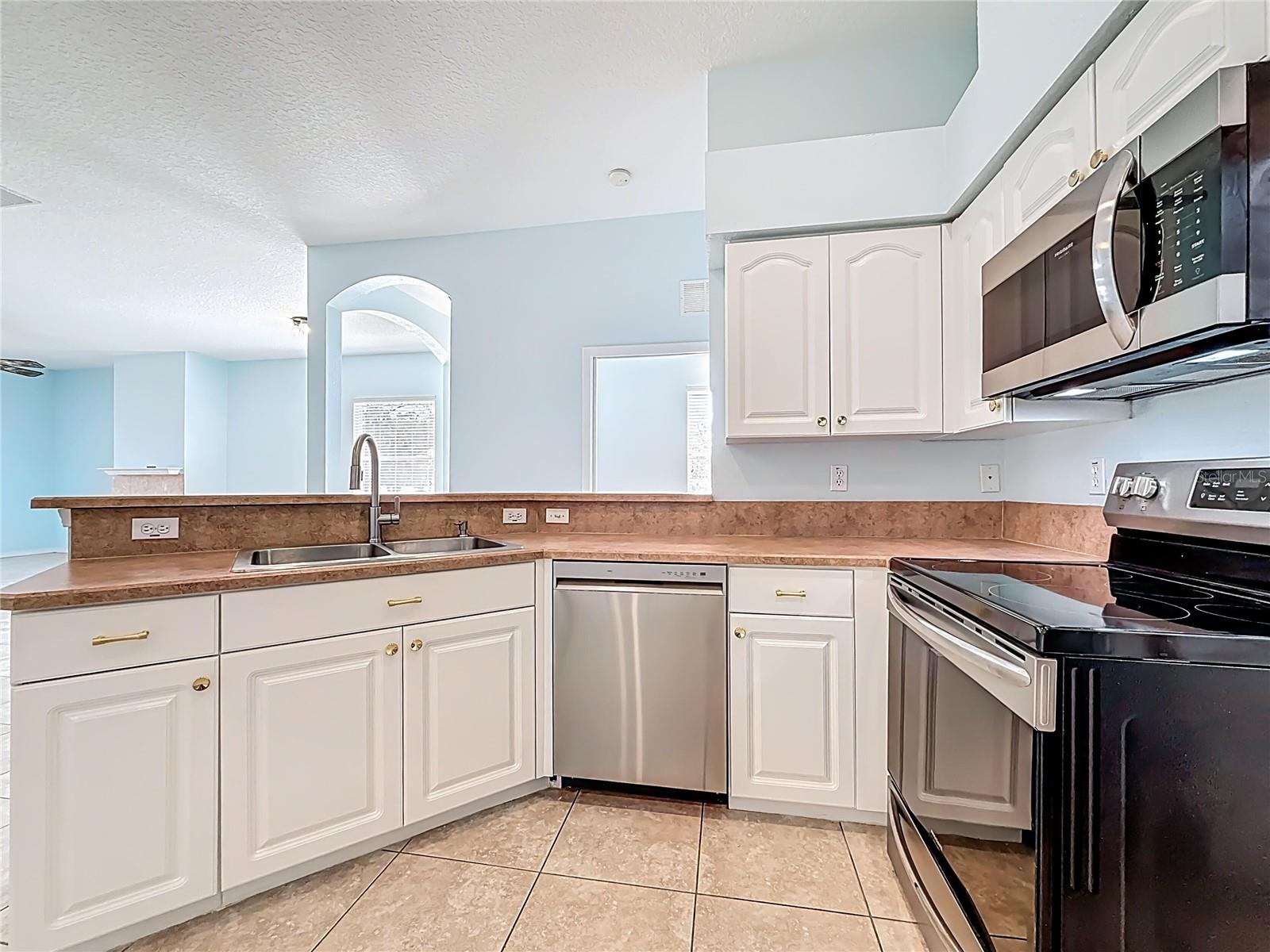 Image 27 of 71 For 12014 Tournament View Avenue