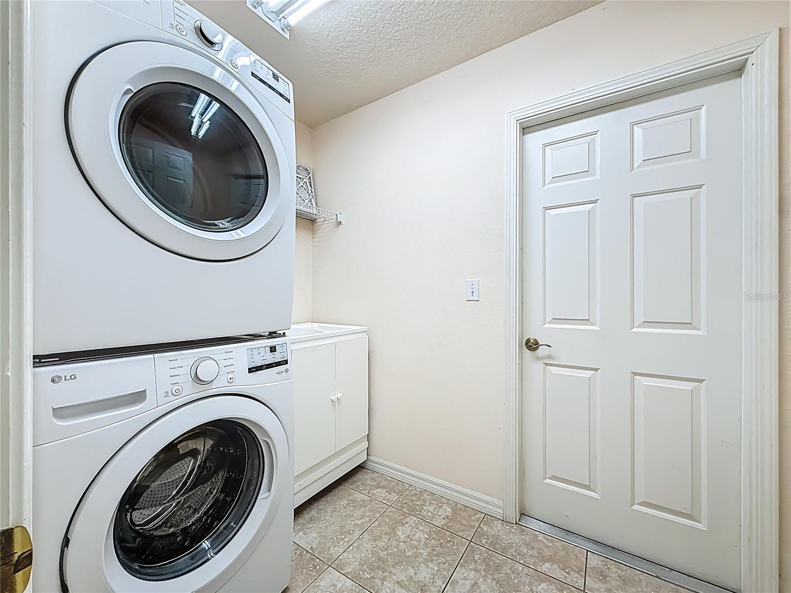 Image 51 of 71 For 12014 Tournament View Avenue