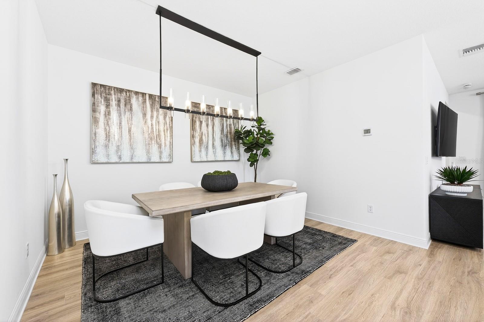 Image 10 of 44 For 748 Trillium Court