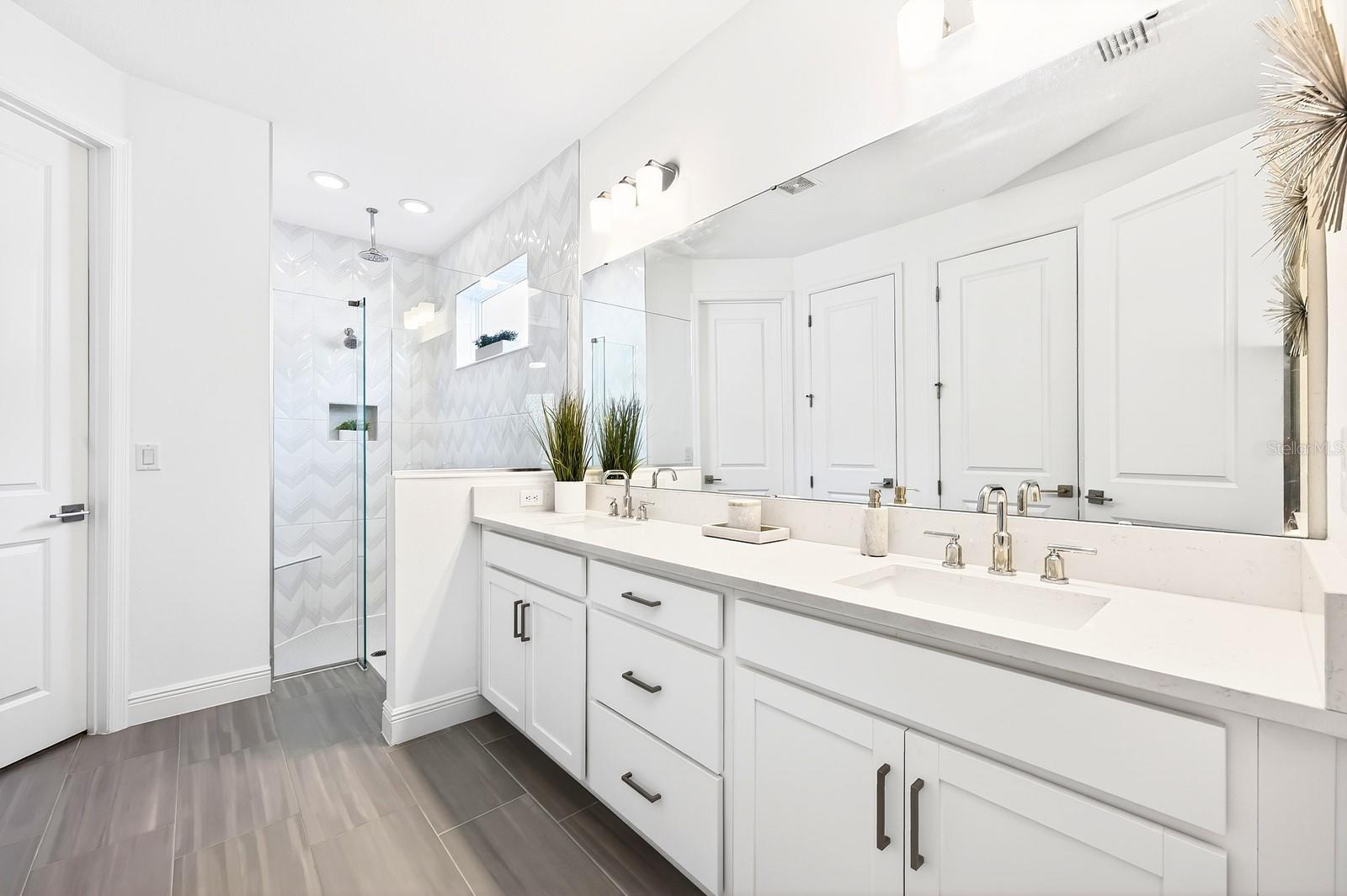 Image 16 of 44 For 748 Trillium Court