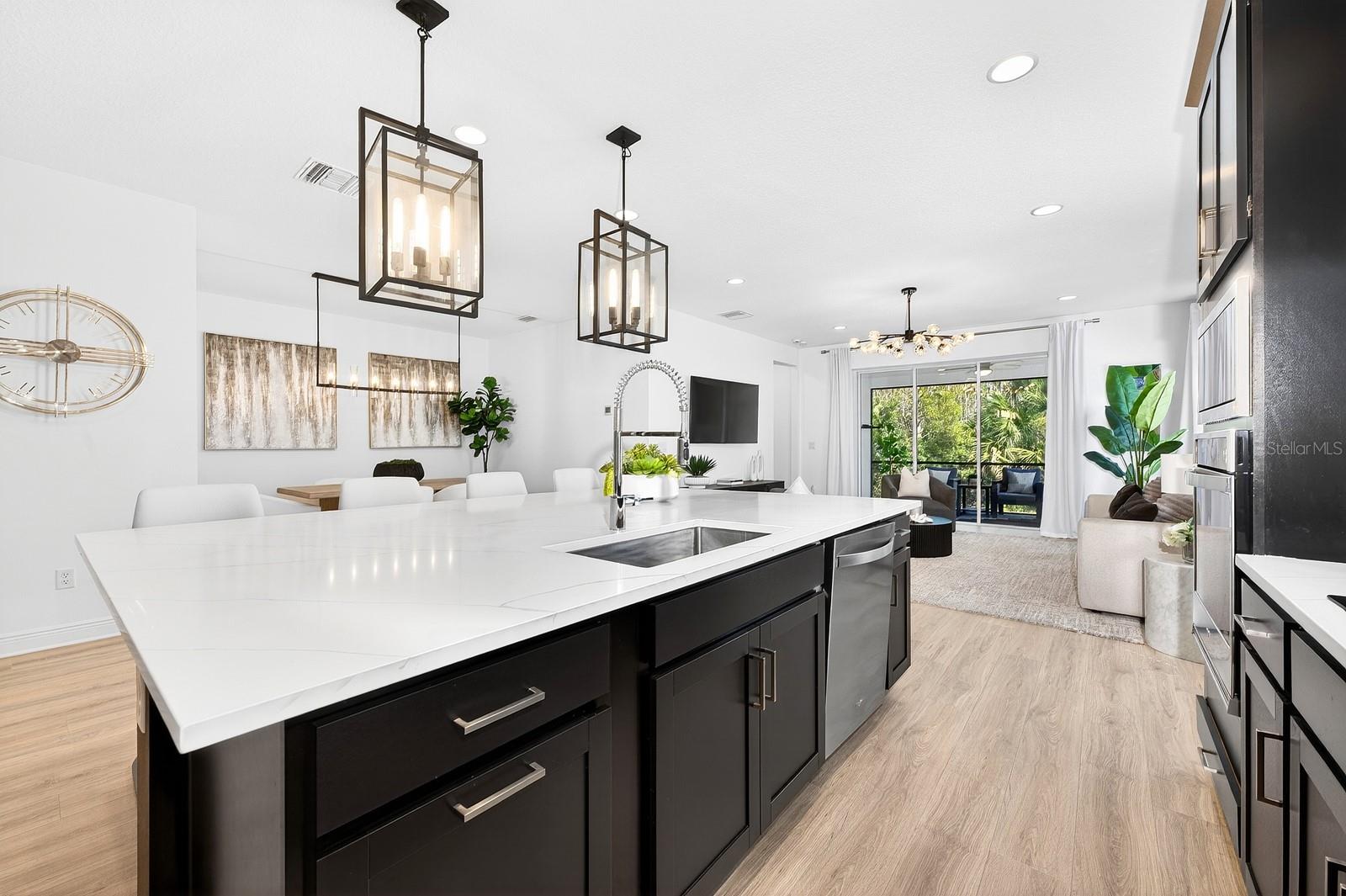 Image 9 of 44 For 748 Trillium Court