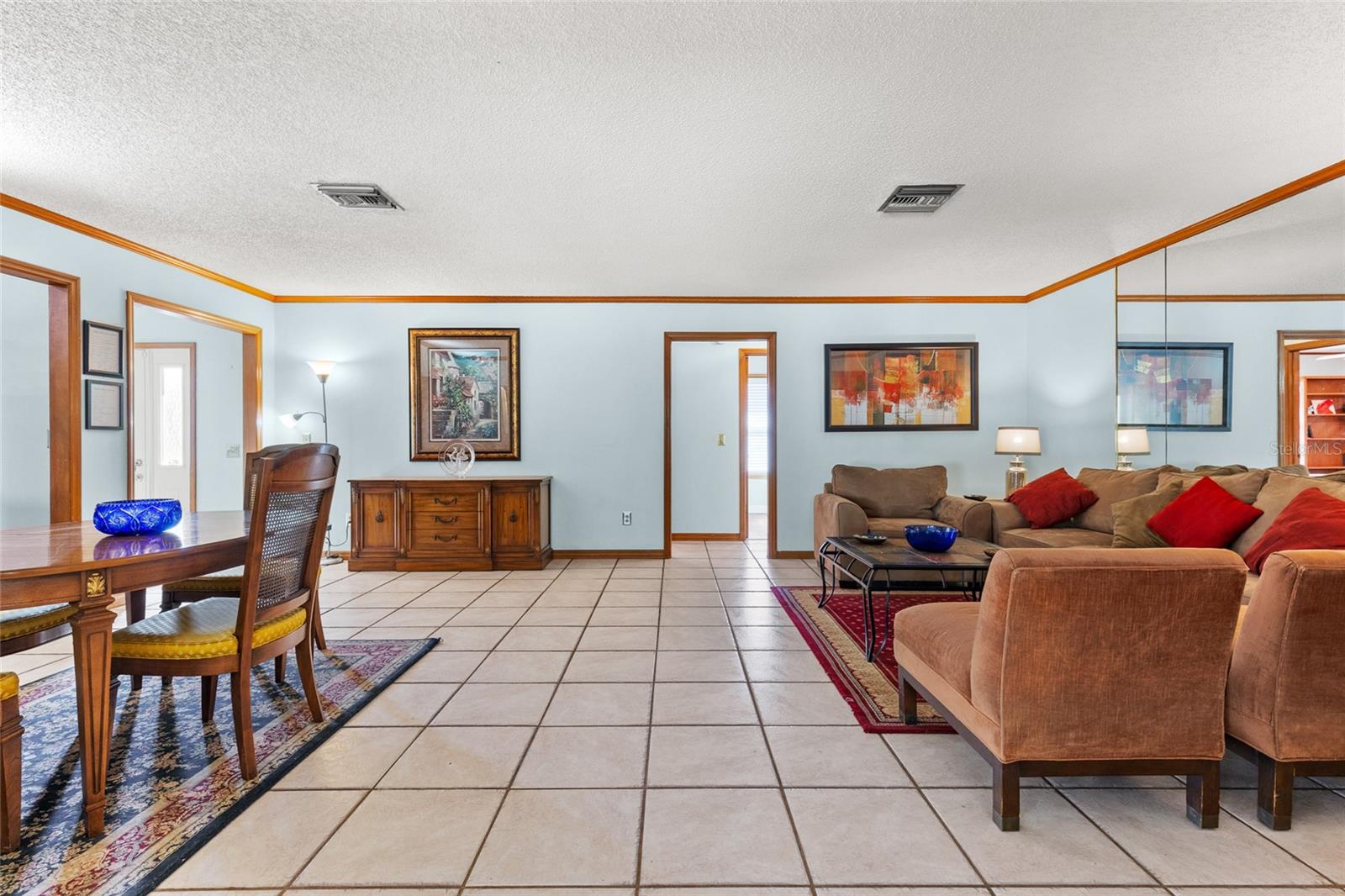 Image 11 of 49 For 2080 Apricot Drive