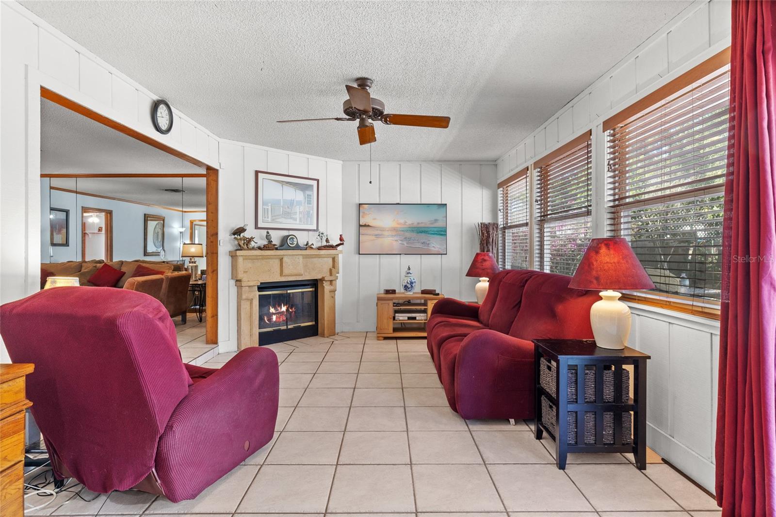 Image 14 of 49 For 2080 Apricot Drive