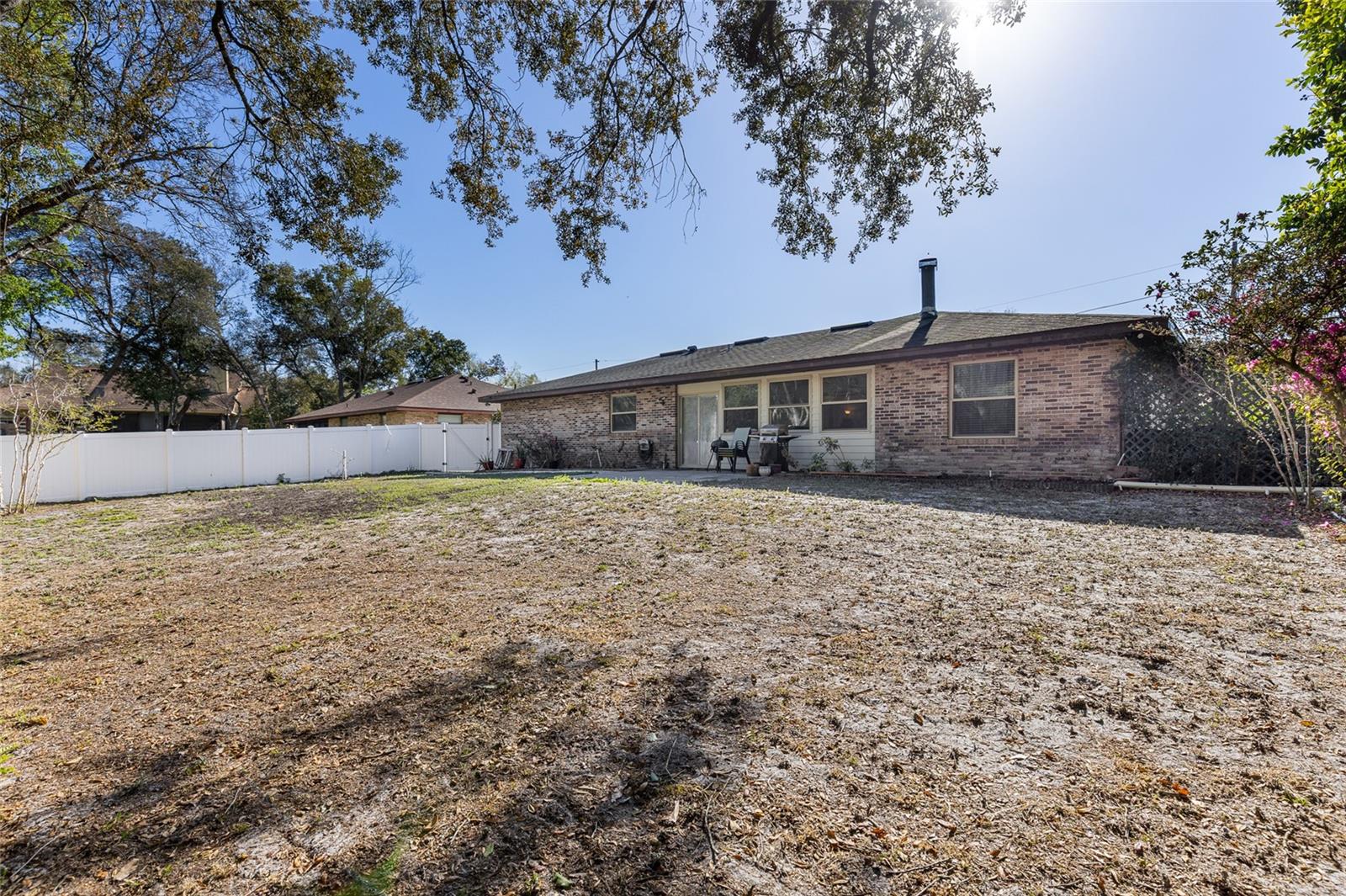 Image 35 of 49 For 2080 Apricot Drive