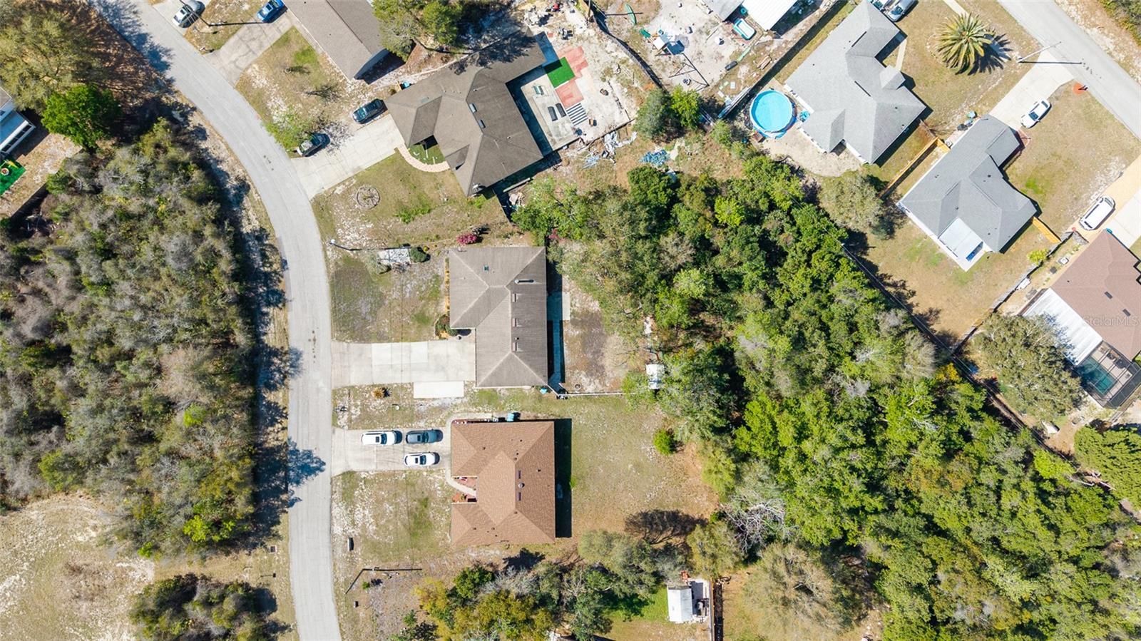 Image 39 of 49 For 2080 Apricot Drive