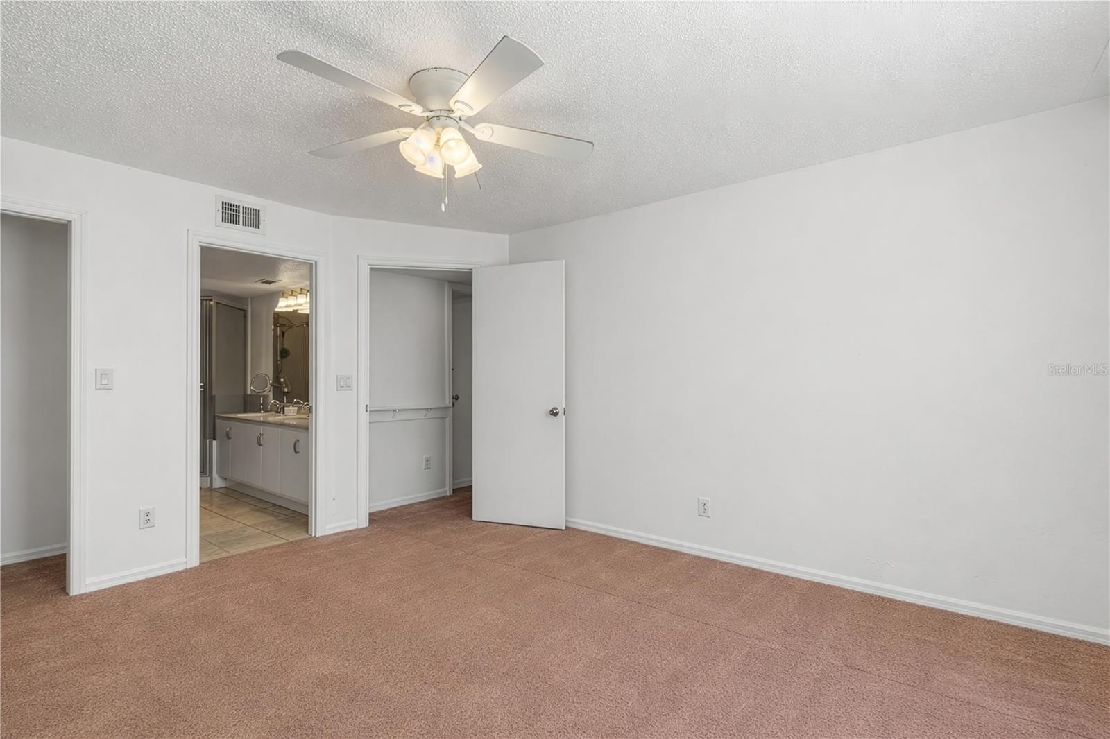 Image 7 of 13 For 2413 Tack Room Lane 2