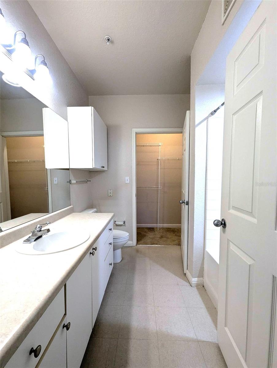 Image 8 of 17 For 911 Orange Avenue 129