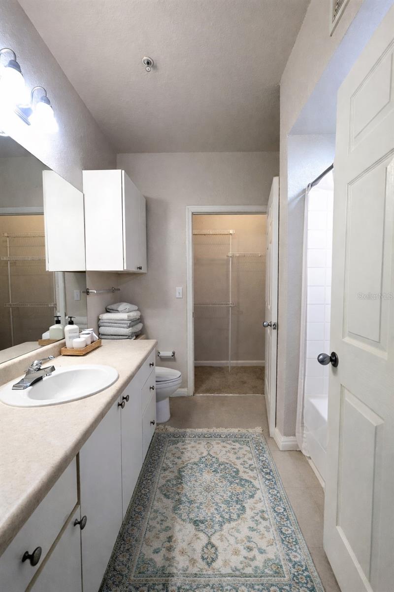 Image 9 of 17 For 911 Orange Avenue 129