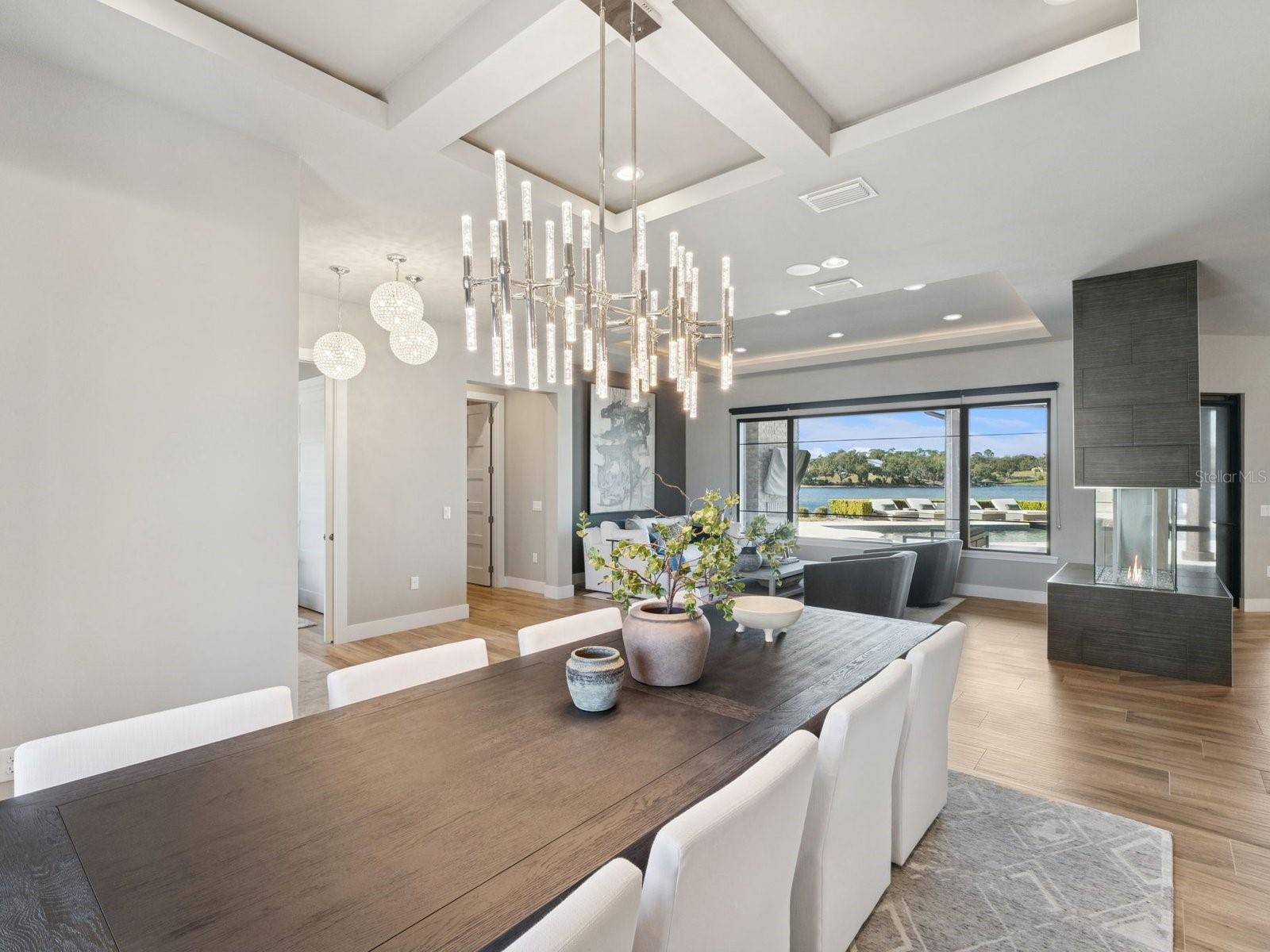 Image 15 of 80 For 22151 Lake Seneca Road