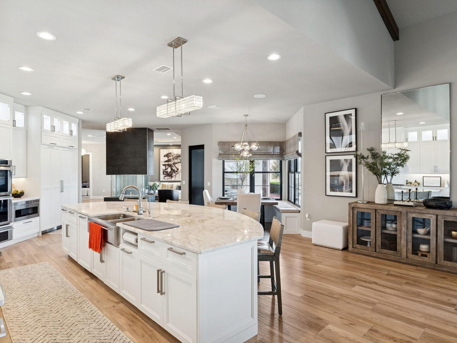 Image 19 of 80 For 22151 Lake Seneca Road