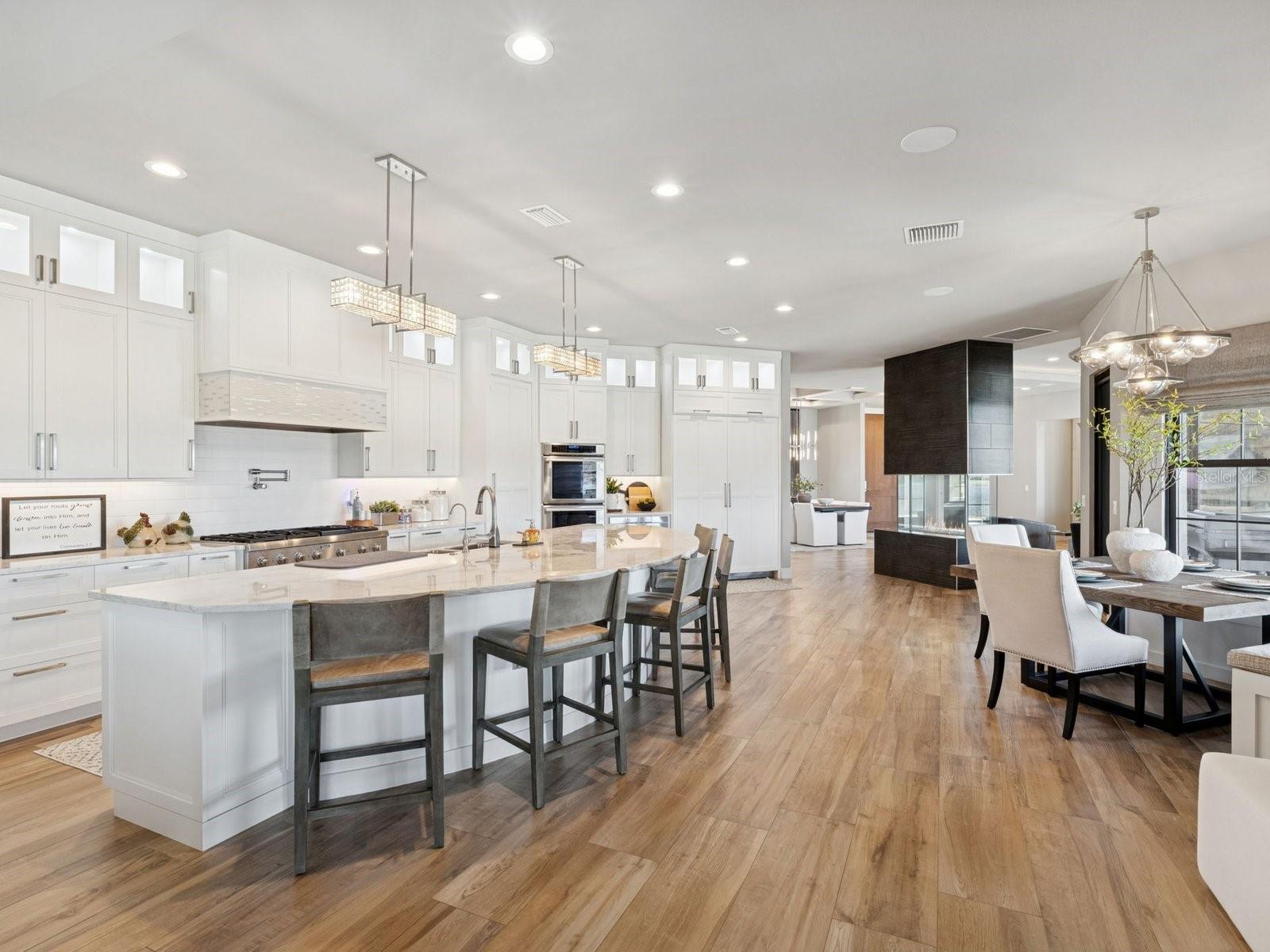 Image 21 of 80 For 22151 Lake Seneca Road