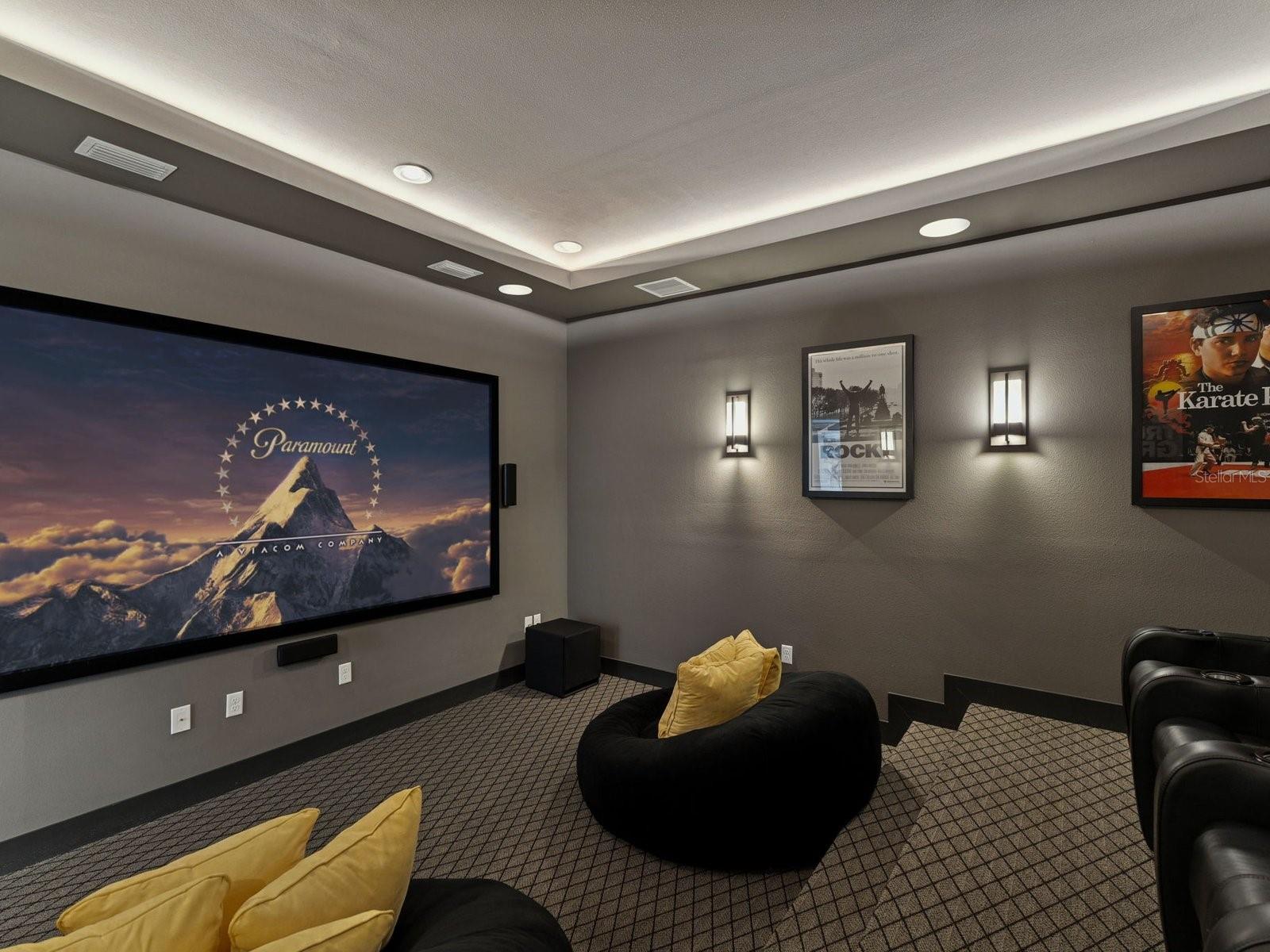 Image 39 of 80 For 22151 Lake Seneca Road