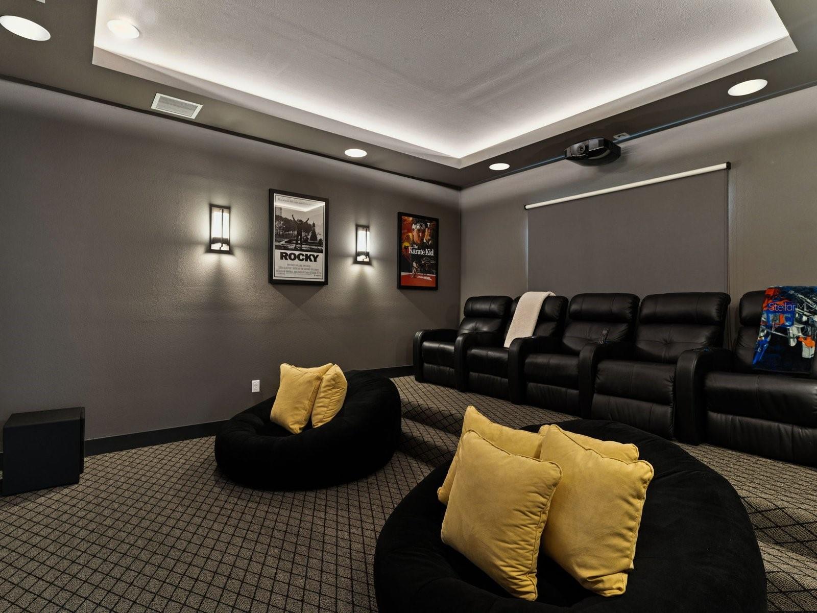 Image 40 of 80 For 22151 Lake Seneca Road