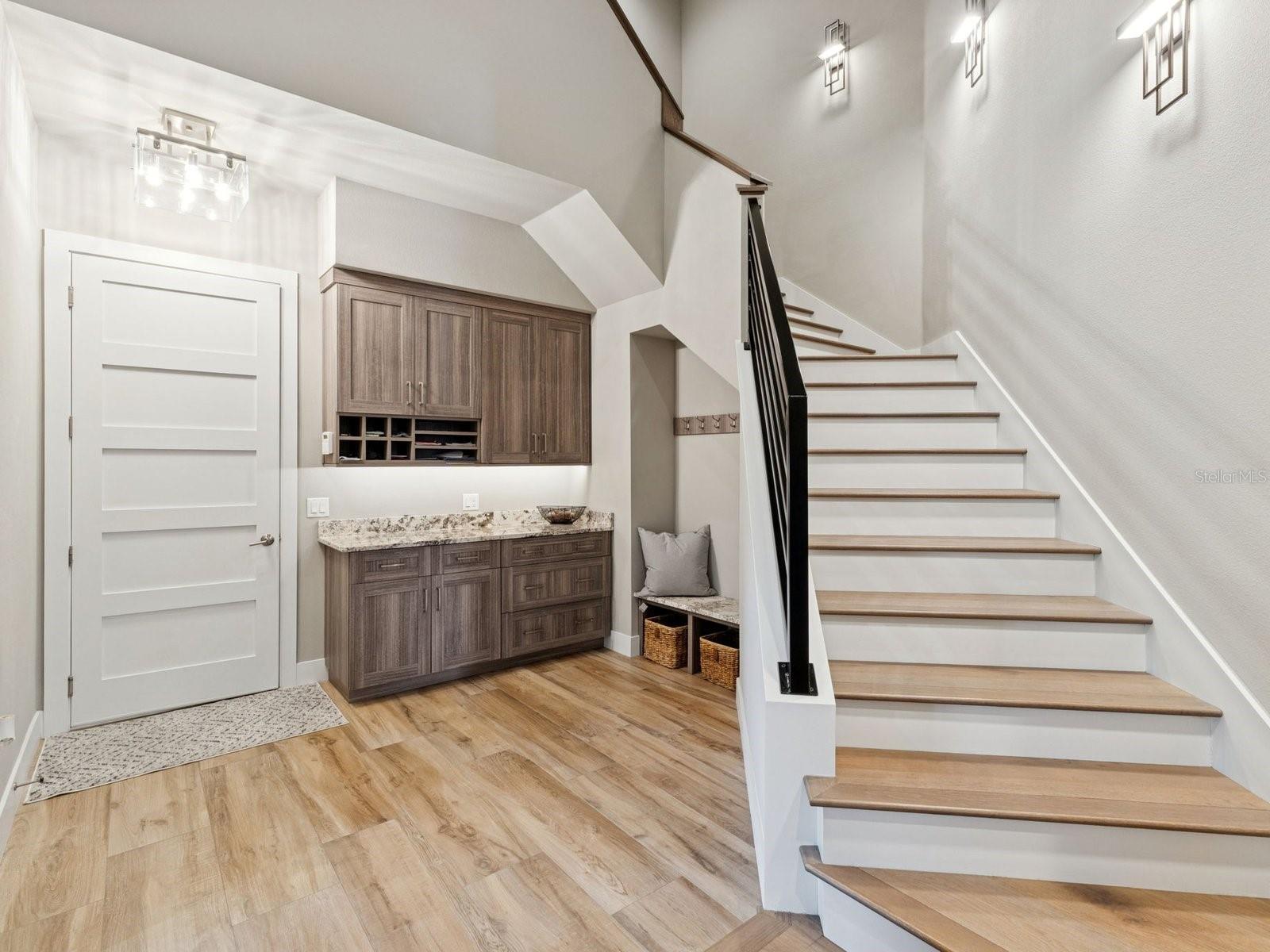 Image 46 of 80 For 22151 Lake Seneca Road