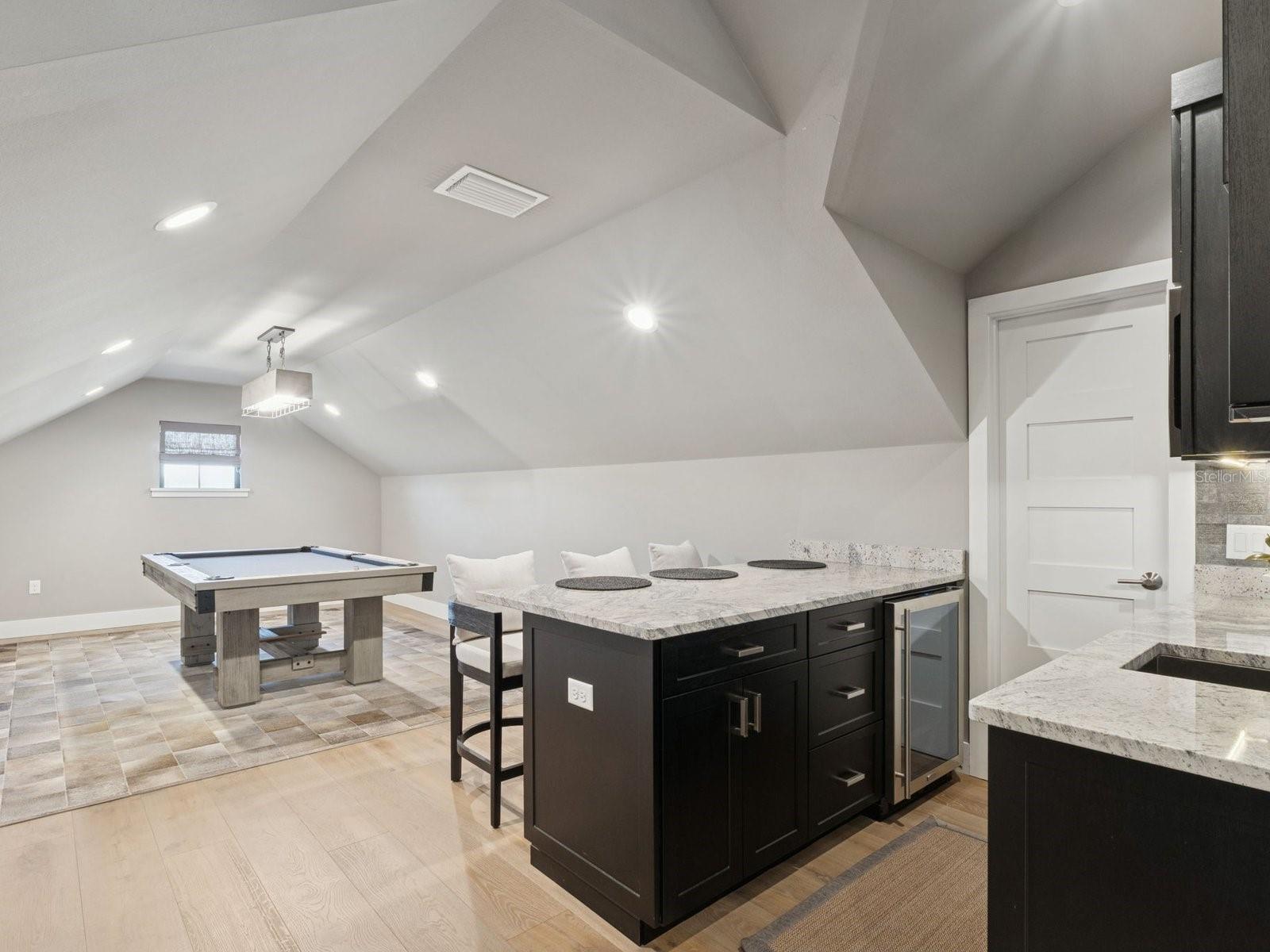 Image 50 of 80 For 22151 Lake Seneca Road