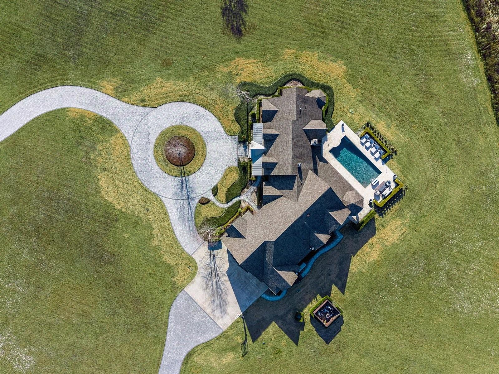 Image 55 of 80 For 22151 Lake Seneca Road