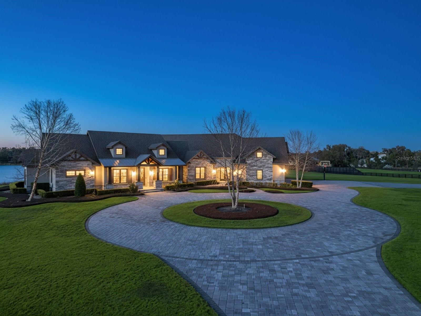 Image 63 of 80 For 22151 Lake Seneca Road