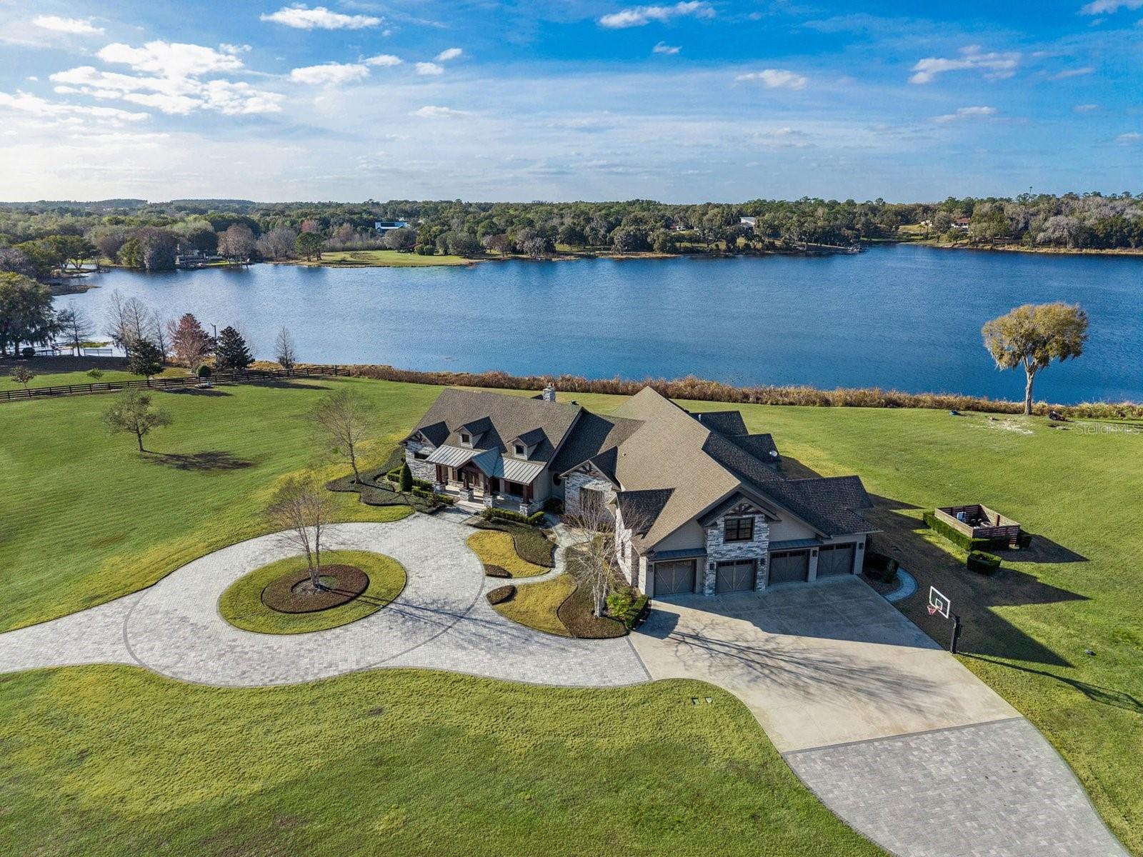 Image 65 of 80 For 22151 Lake Seneca Road