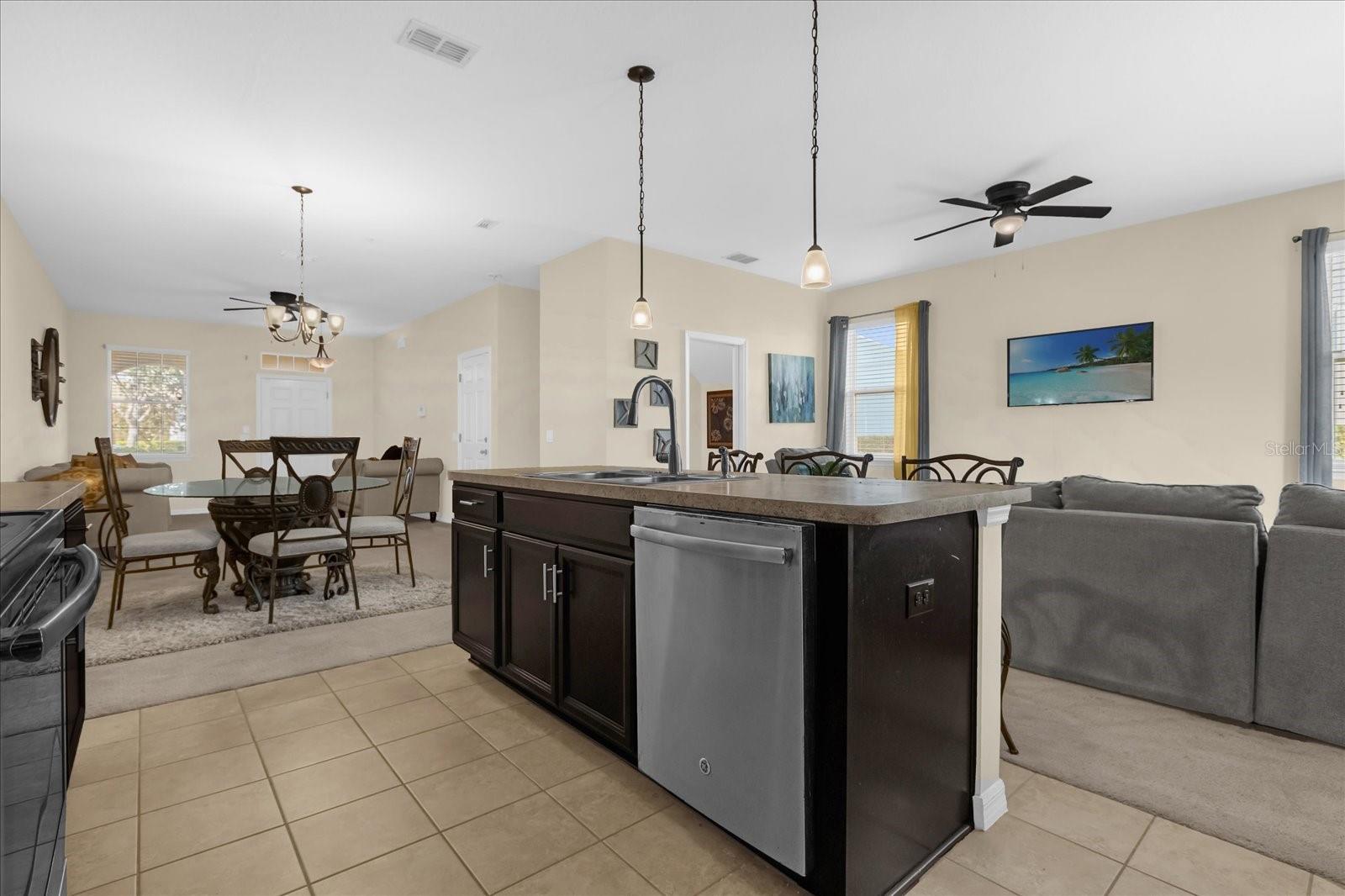 Image 11 of 37 For 609 Fortanini Circle