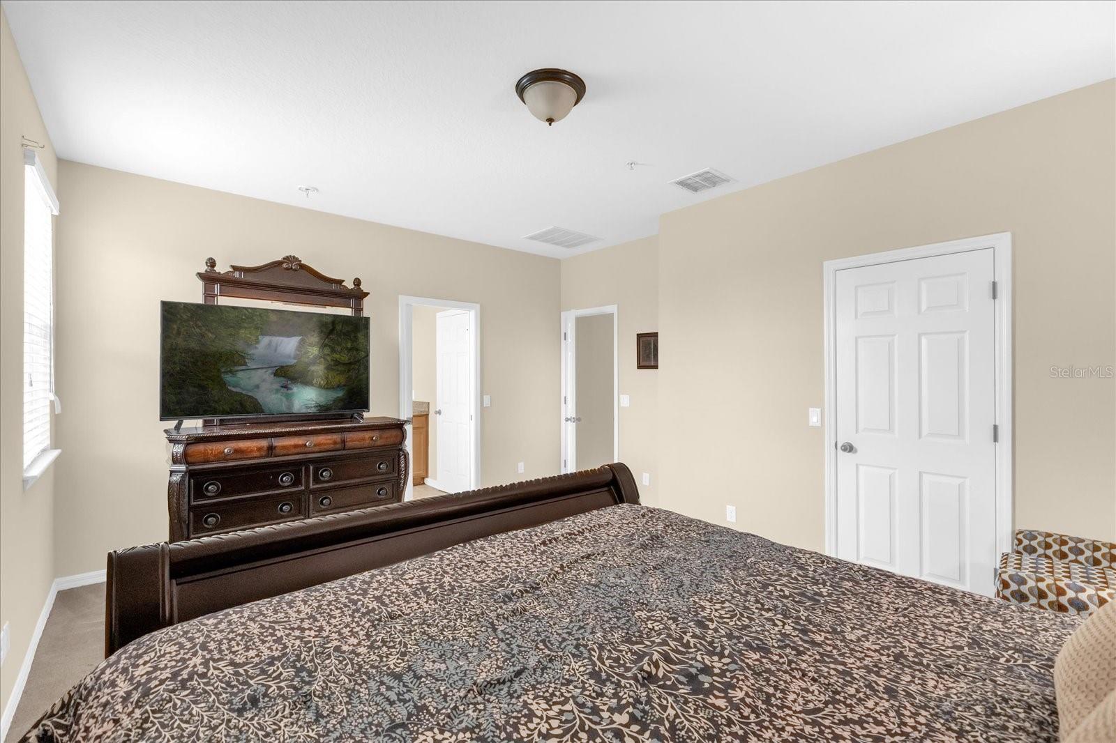 Image 15 of 37 For 609 Fortanini Circle