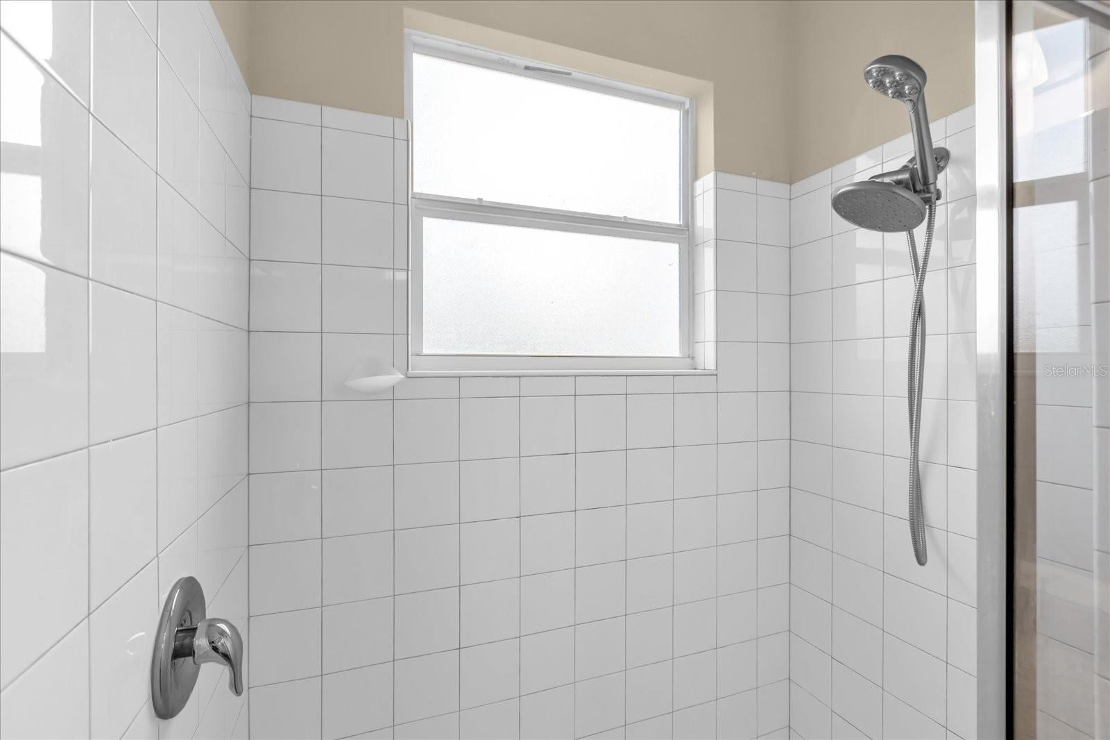 Image 17 of 37 For 609 Fortanini Circle