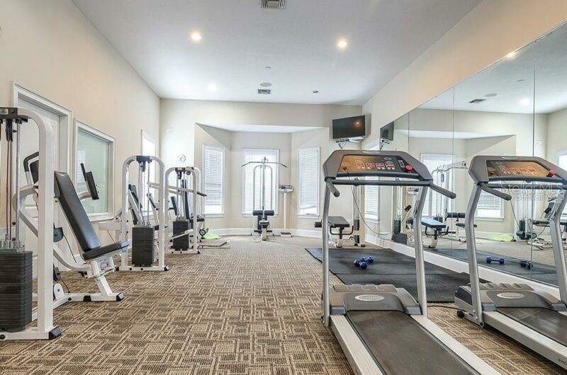 Image 25 of 30 For 17952 Villa Creek Drive 17952