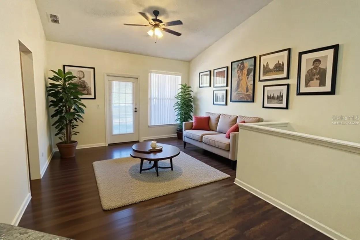 Image 4 of 30 For 17952 Villa Creek Drive 17952