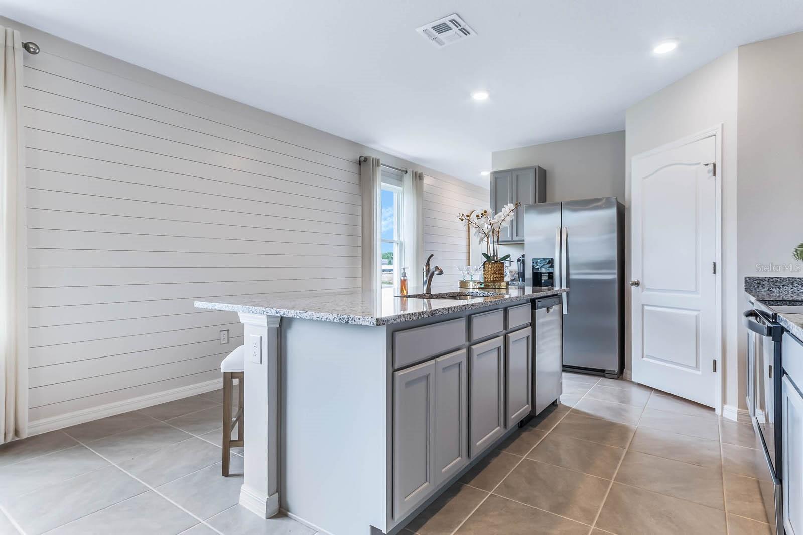 Image 7 of 27 For 5152 Penelope Trail