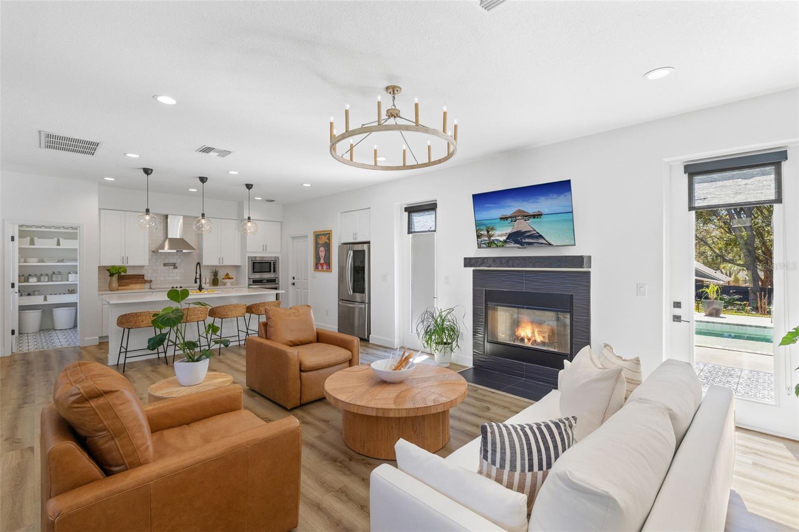 Image 10 of 68 For 16100 Harbar Oaks Drive