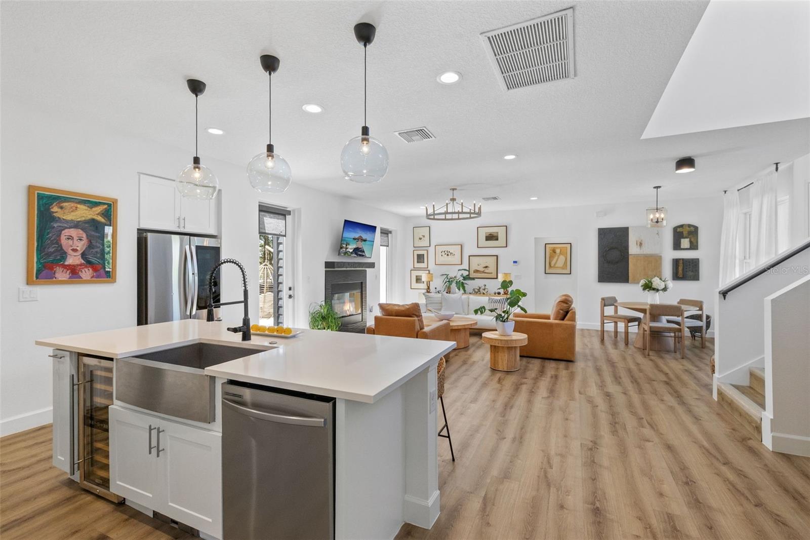 Image 13 of 68 For 16100 Harbar Oaks Drive