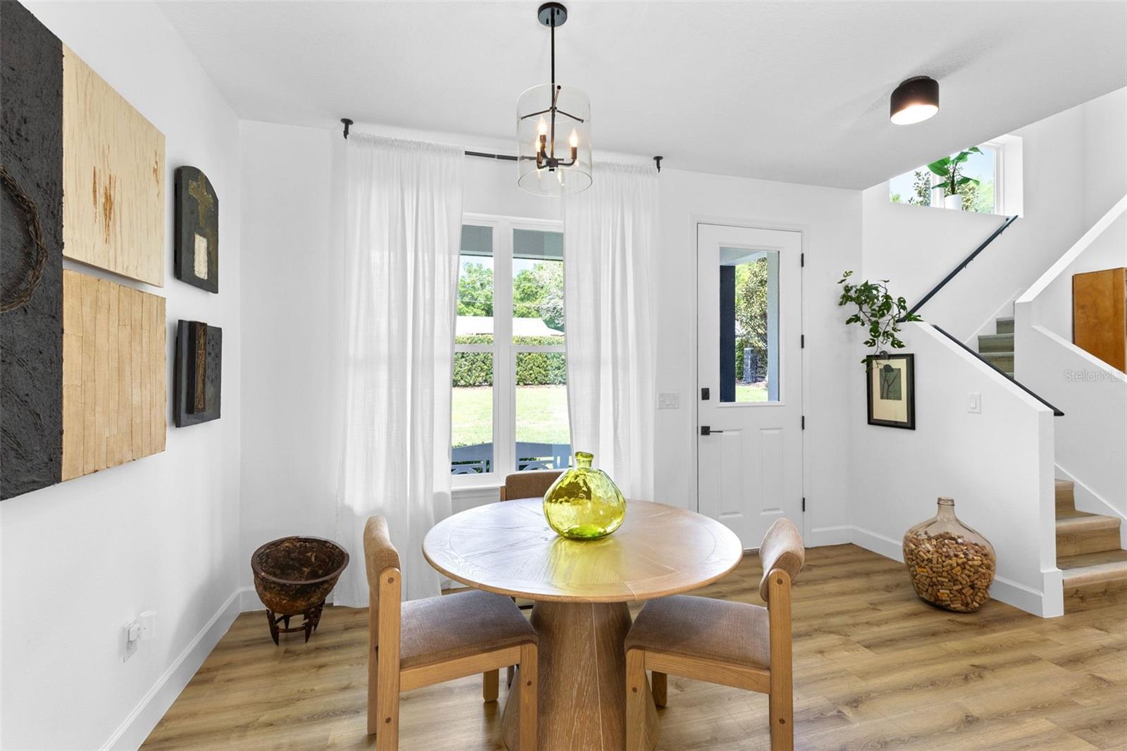 Image 18 of 68 For 16100 Harbar Oaks Drive