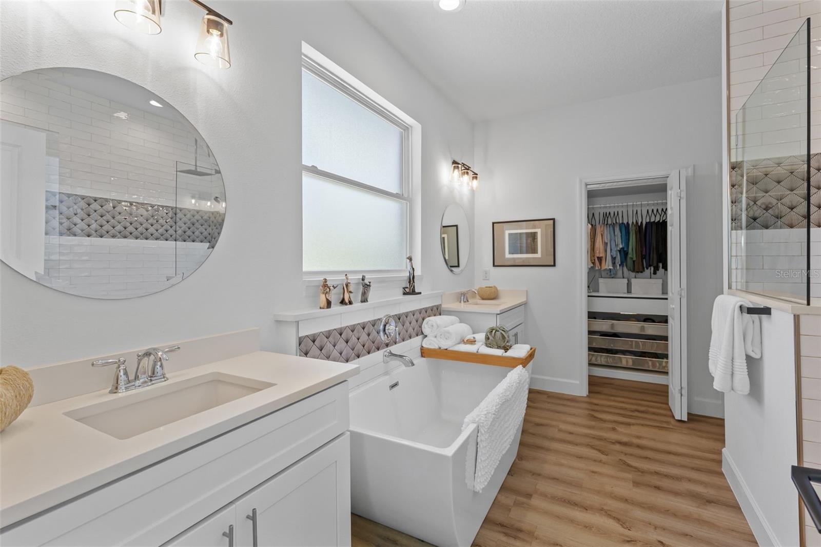 Image 24 of 68 For 16100 Harbar Oaks Drive