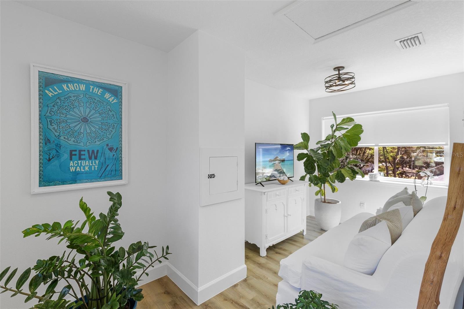 Image 32 of 68 For 16100 Harbar Oaks Drive