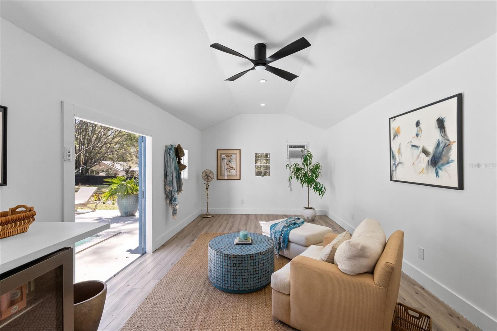 Image 42 of 68 For 16100 Harbar Oaks Drive