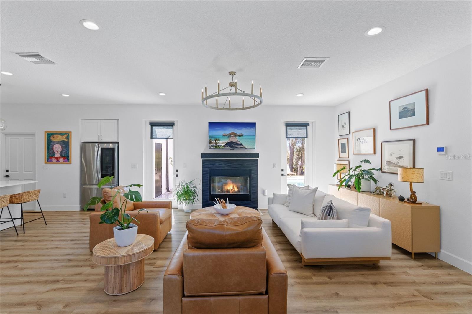 Image 8 of 68 For 16100 Harbar Oaks Drive