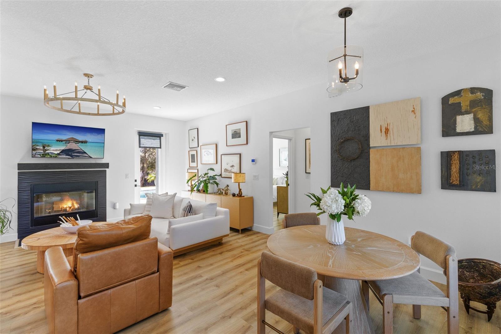 Image 9 of 68 For 16100 Harbar Oaks Drive