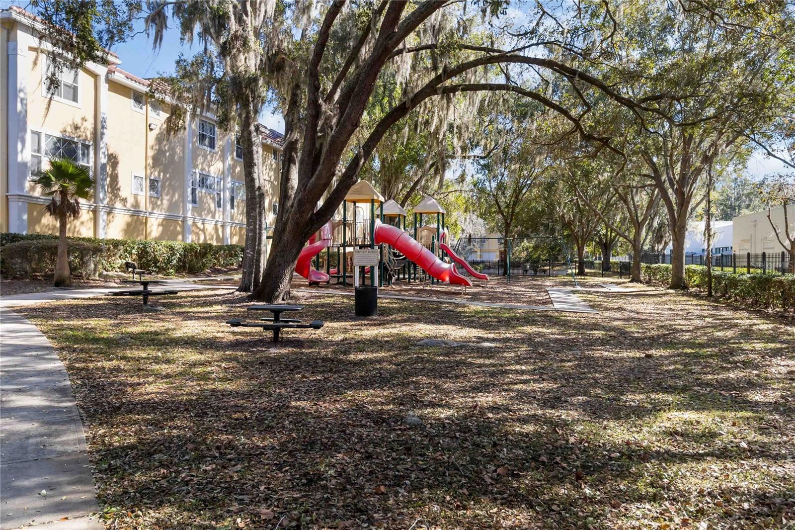 Image 22 of 30 For 1275 Lake Shadow Circle 13206