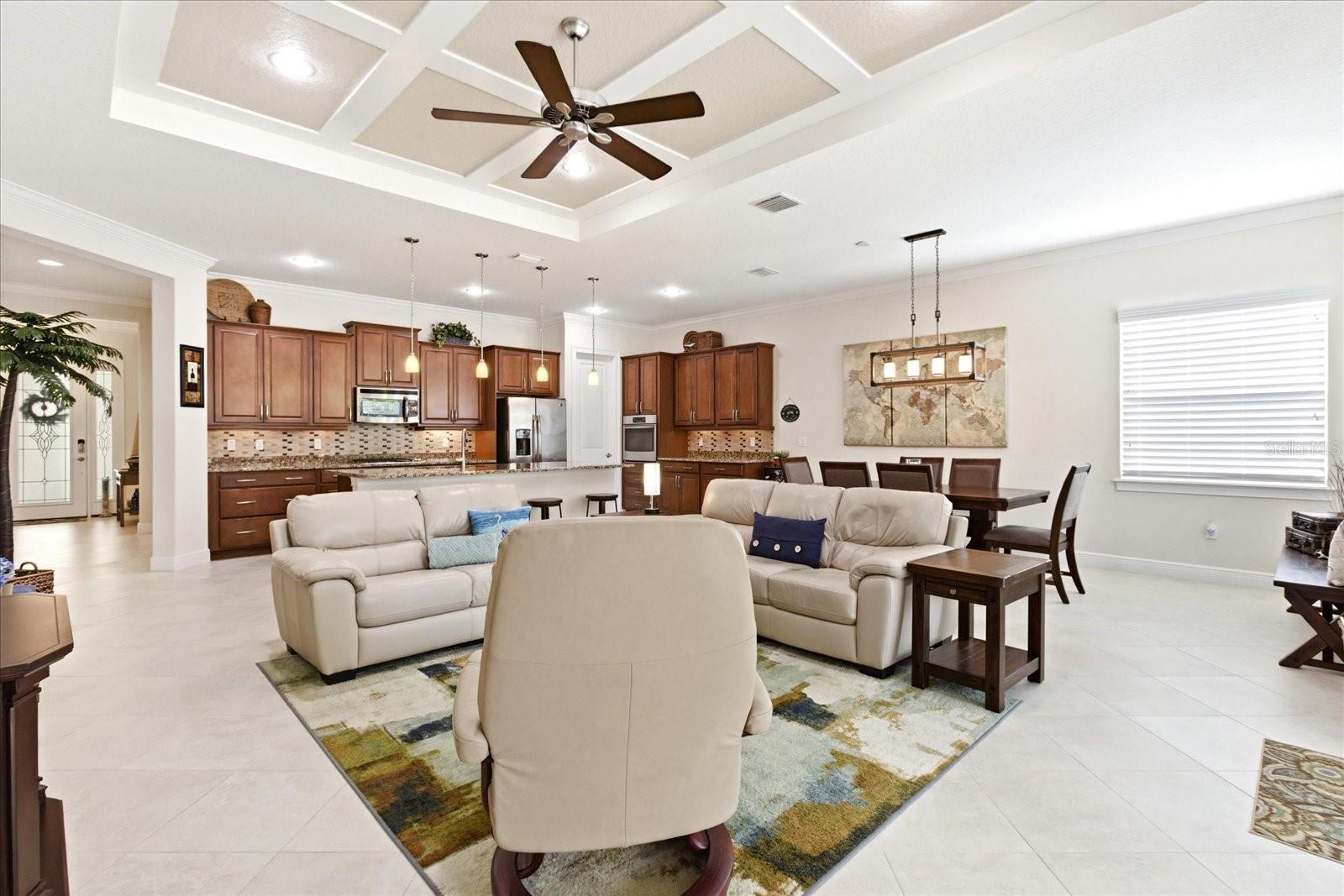 Image 11 of 39 For 911 Victoria Hills Drive S