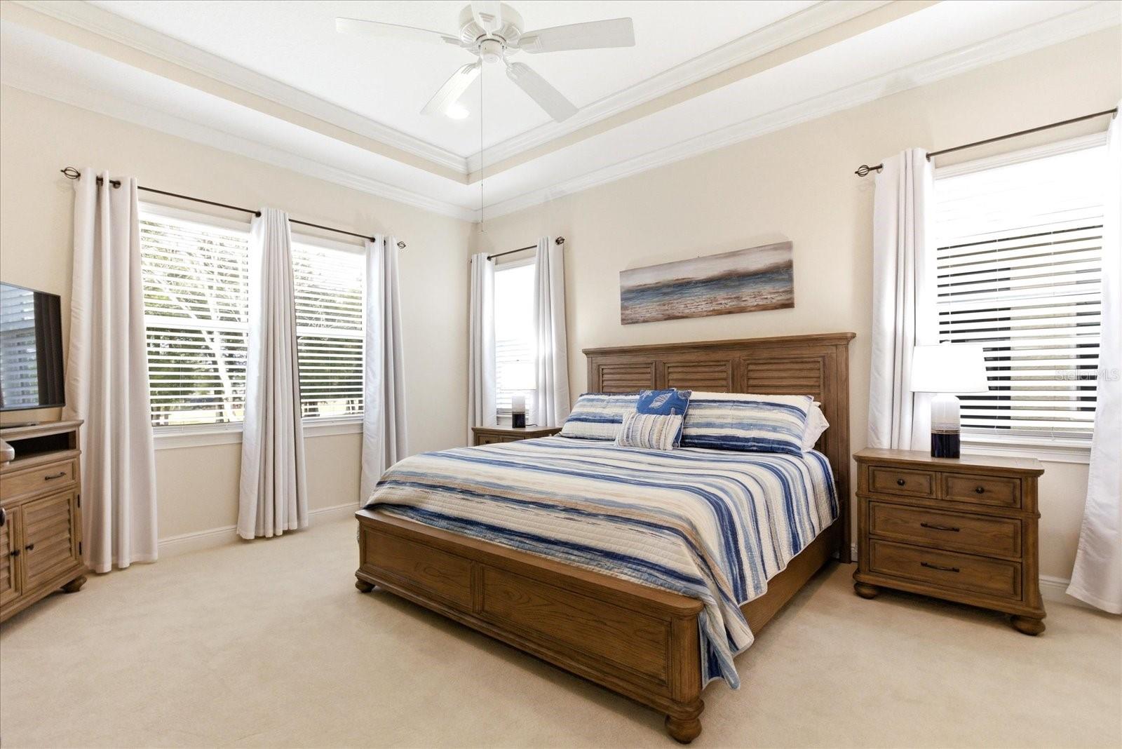 Image 23 of 39 For 911 Victoria Hills Drive S