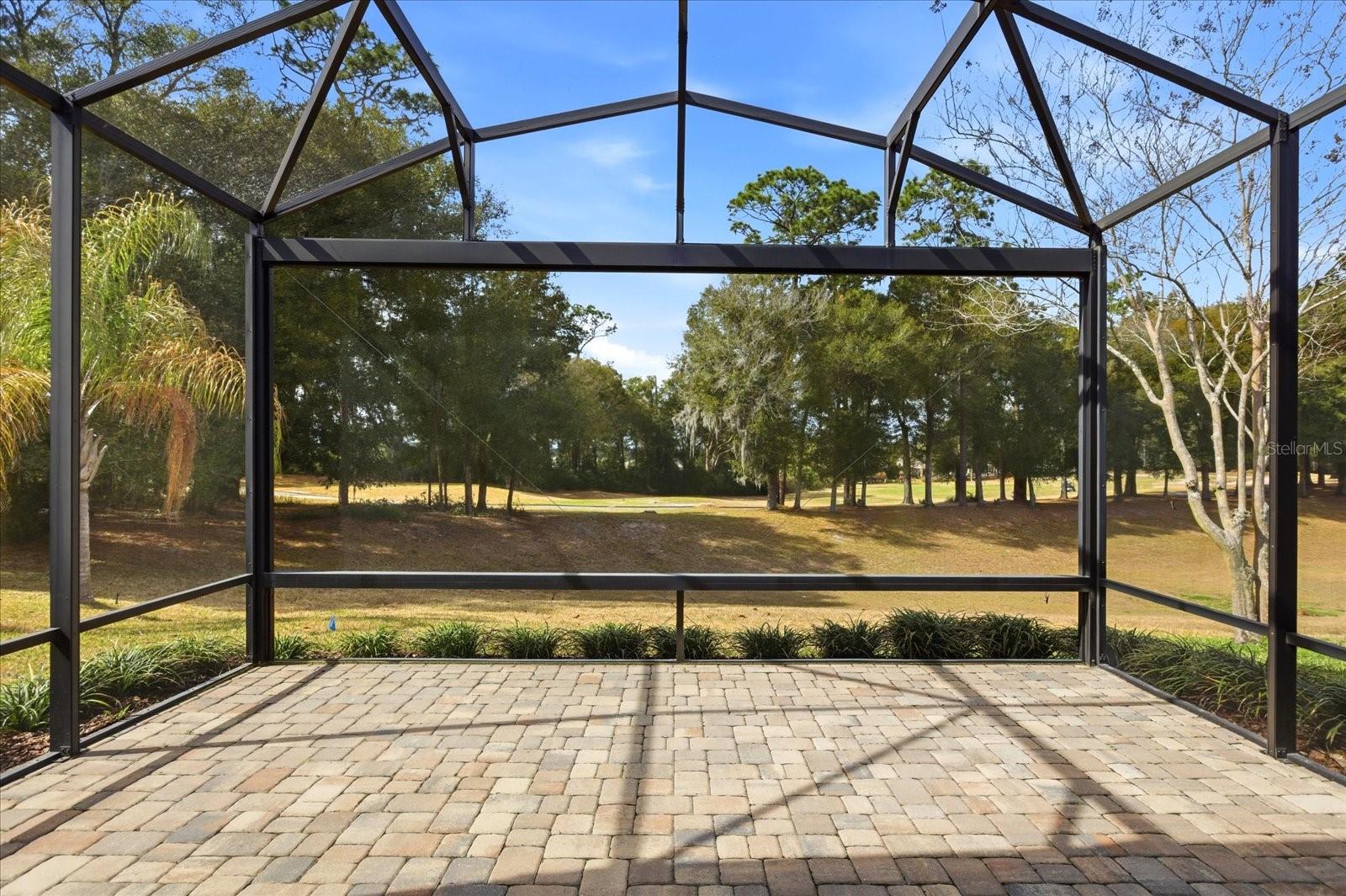 Image 30 of 39 For 911 Victoria Hills Drive S