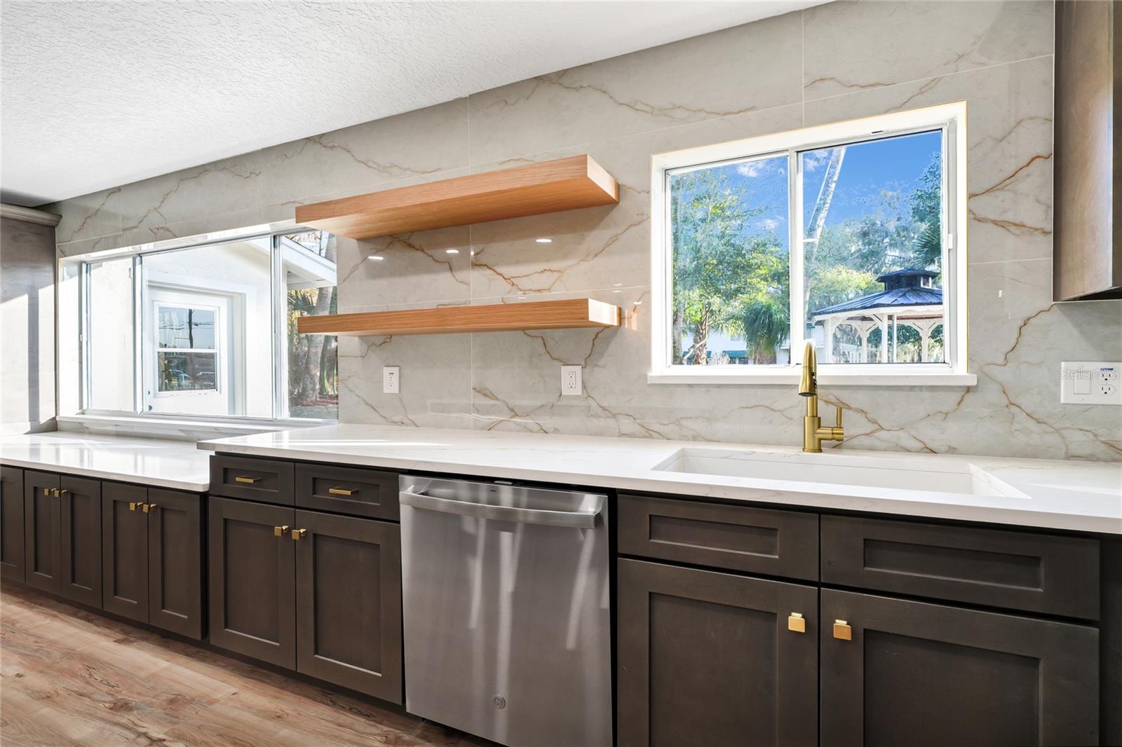 Image 20 of 50 For 149 Mellonville Avenue