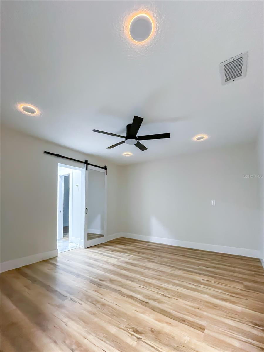 Image 30 of 50 For 149 Mellonville Avenue