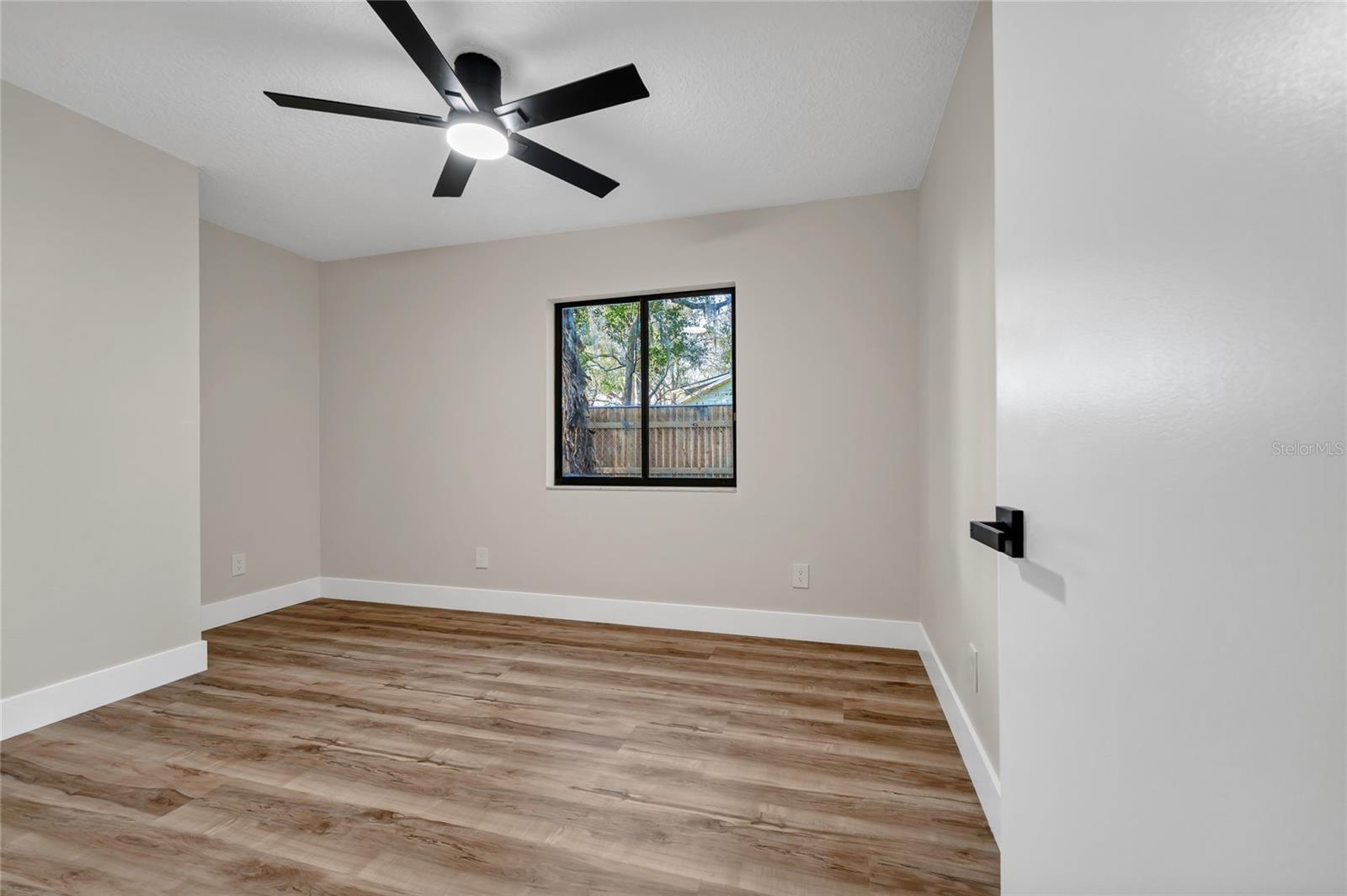 Image 36 of 50 For 149 Mellonville Avenue