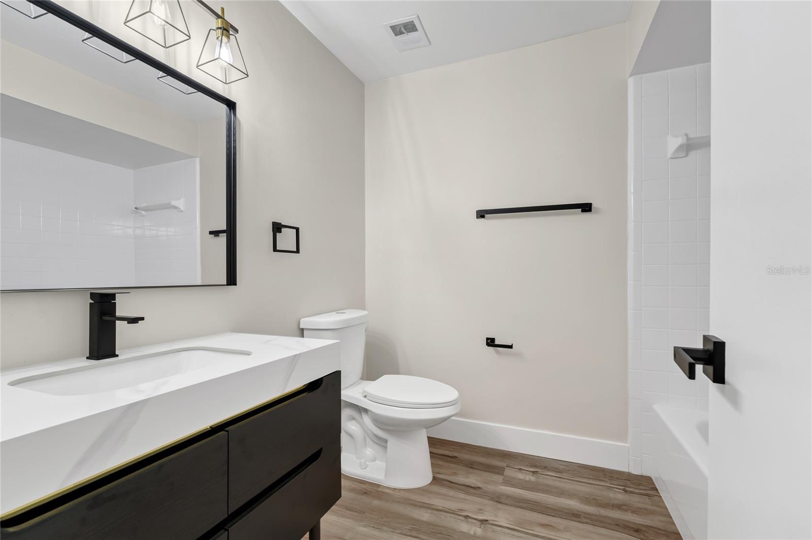 Image 40 of 50 For 149 Mellonville Avenue