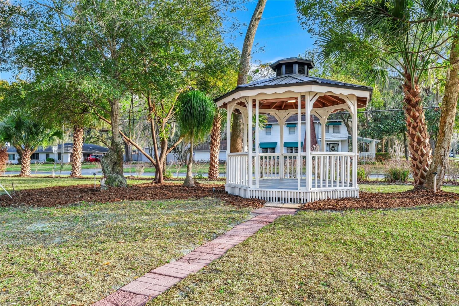 Image 5 of 50 For 149 Mellonville Avenue