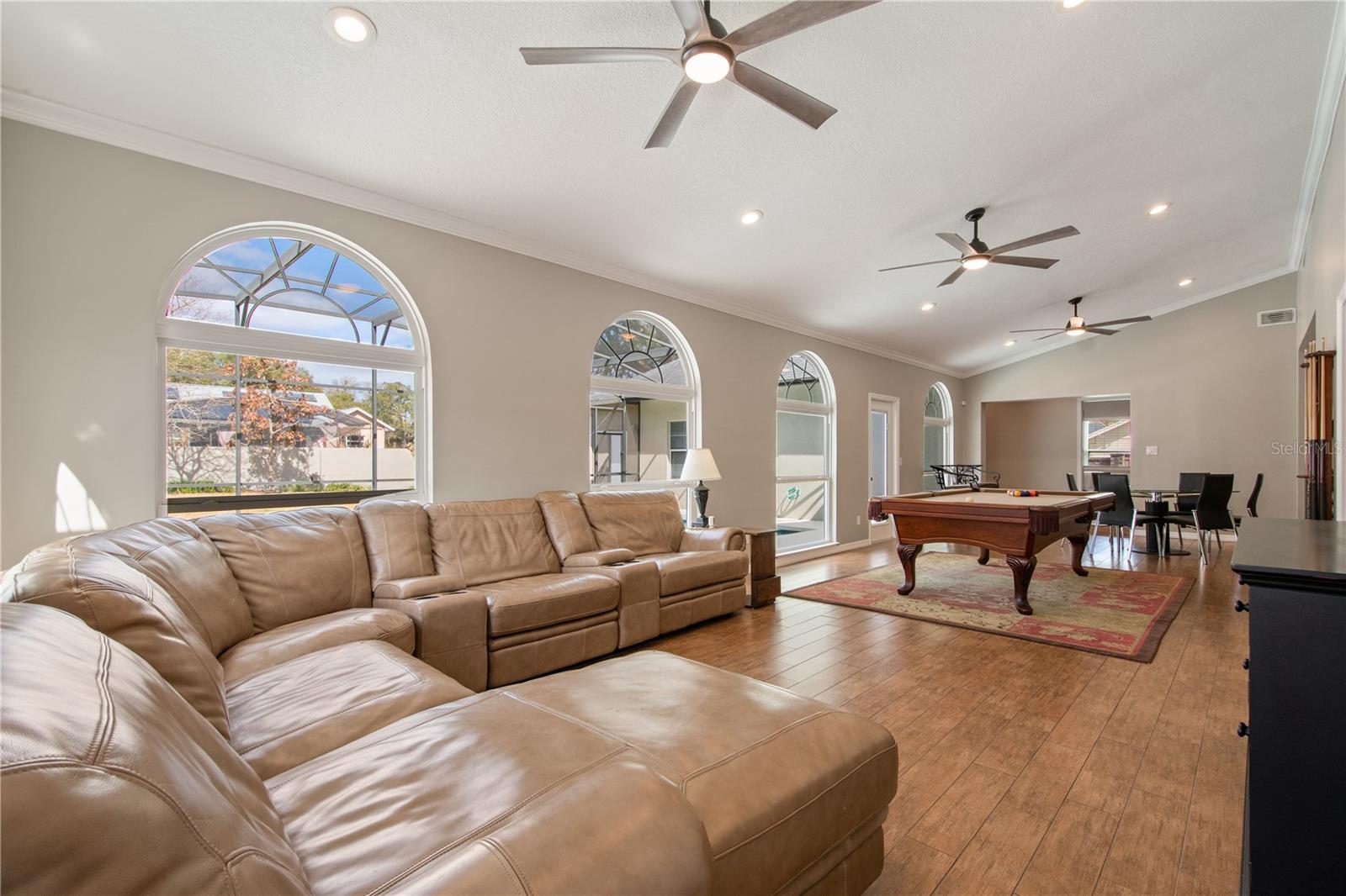 Image 13 of 33 For 7131 Shady Wood Lane